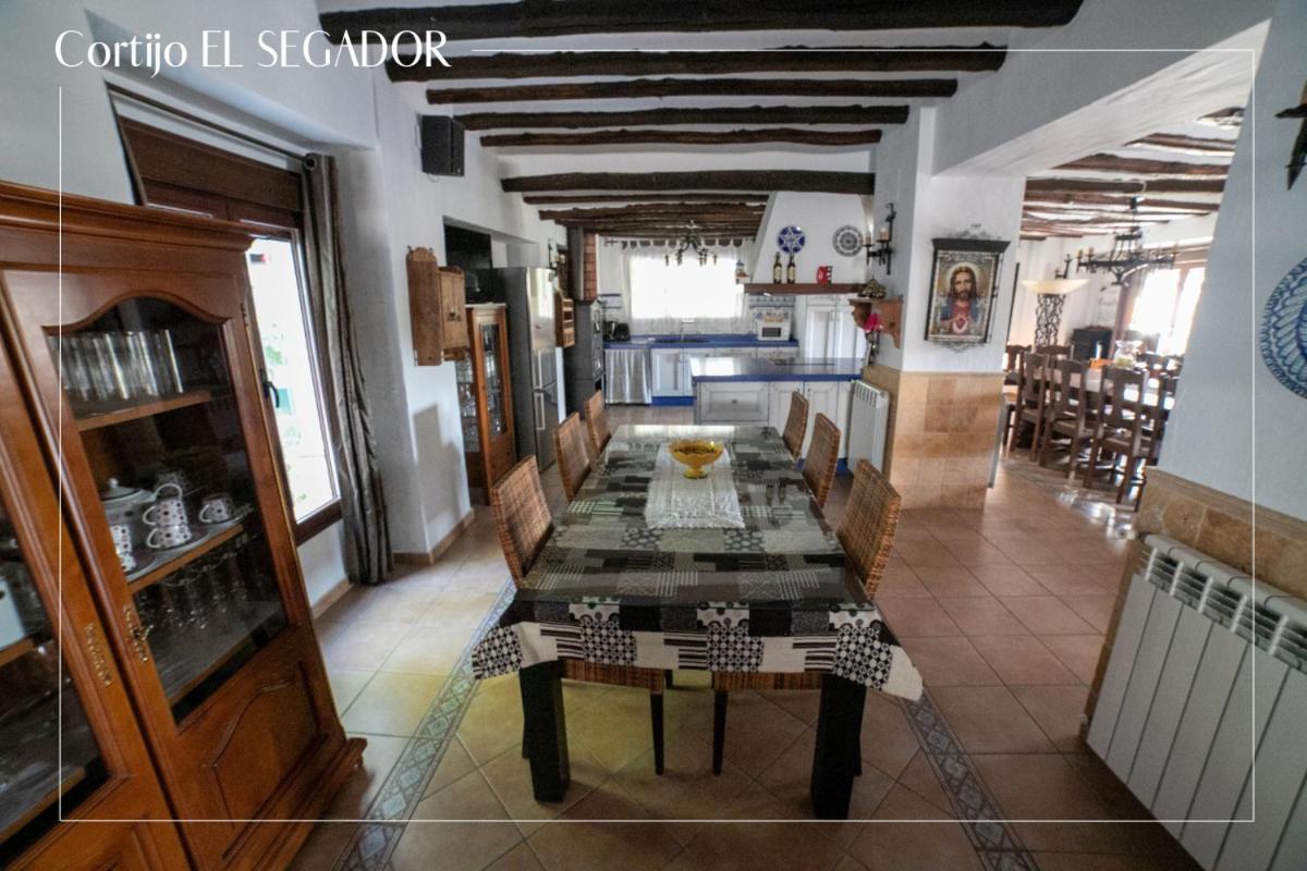 Villa Cortijo El Segador Y El Capricho à Almedinilla Extérieur photo